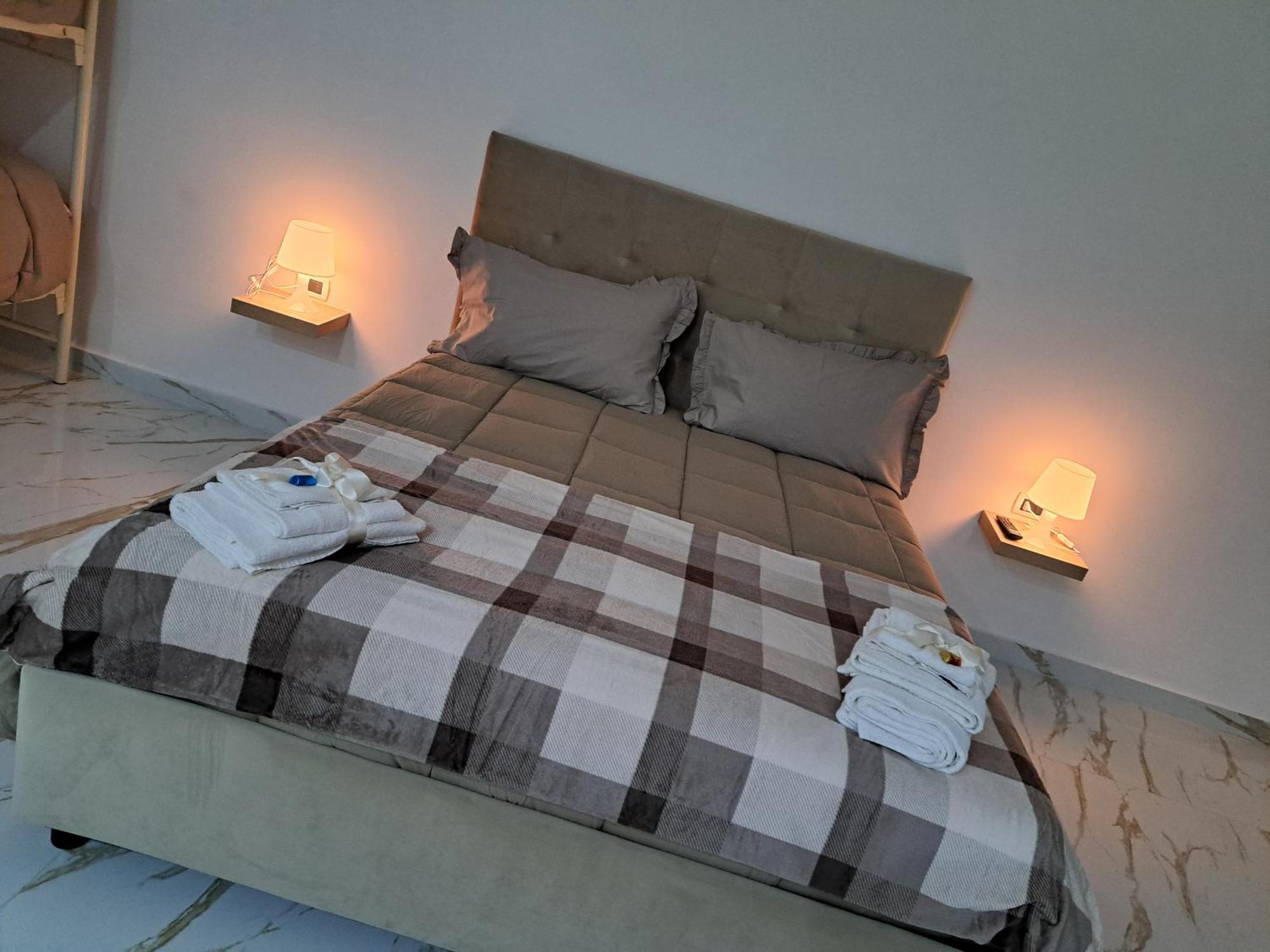O Vascio E Nannin Apartment Napoli Ngoại thất bức ảnh